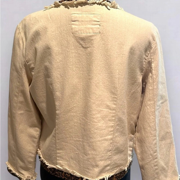 Live a little‎ distressed leopard blazer with zipper - Picture 6 of 9